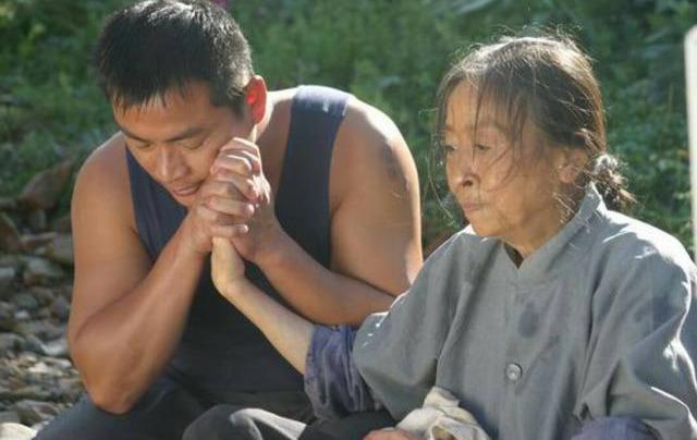 张少华《我的丑娘》:讲述老少恋,婆媳问题,母子情,发人深省