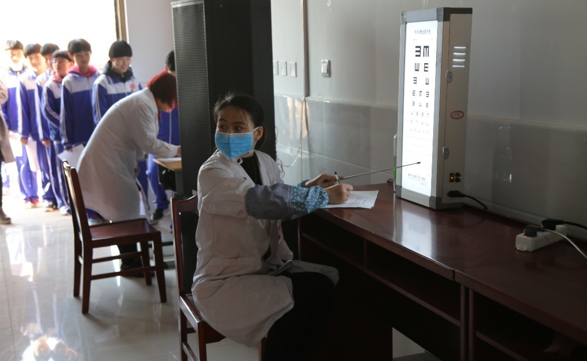 初中生“标准身高表”新鲜出炉，这个高度算合格，你达到了吗