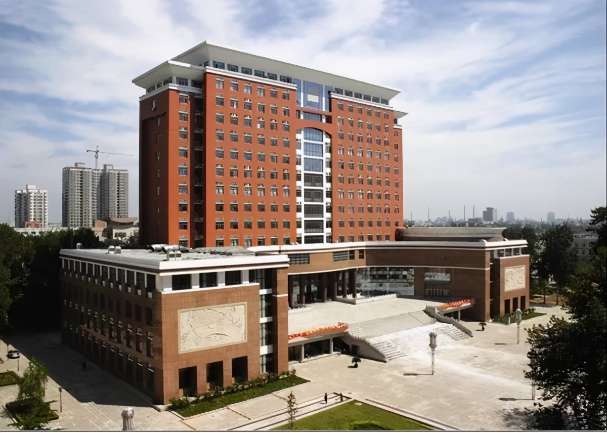 河北医科大学：一个严谨且神秘的地方