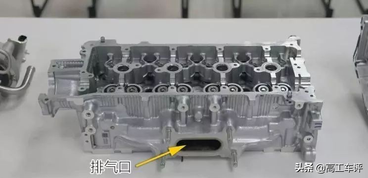 试驾最快沙发，暴躁亦安静的车格分裂症患者