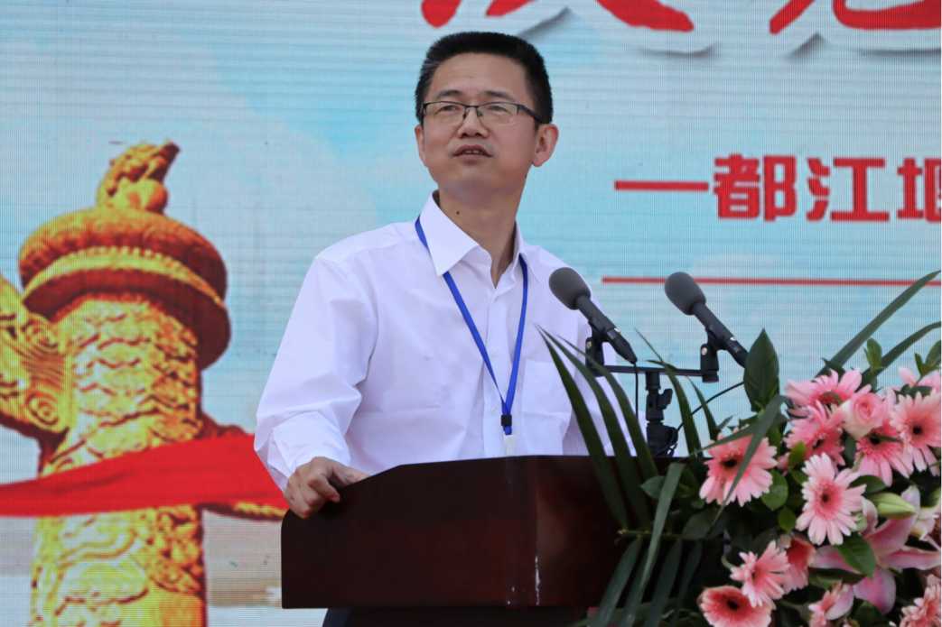 泪奔！每一位学子都被珍视，他们在都江堰职中实现了人生梦想