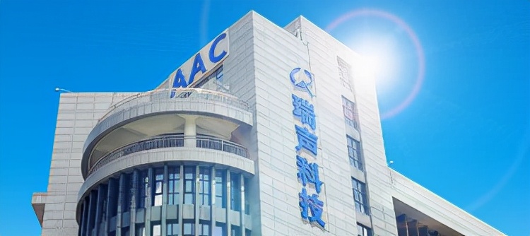 从小护士到百亿富豪，手握近8000项技术，从苹果公司赚百亿利润