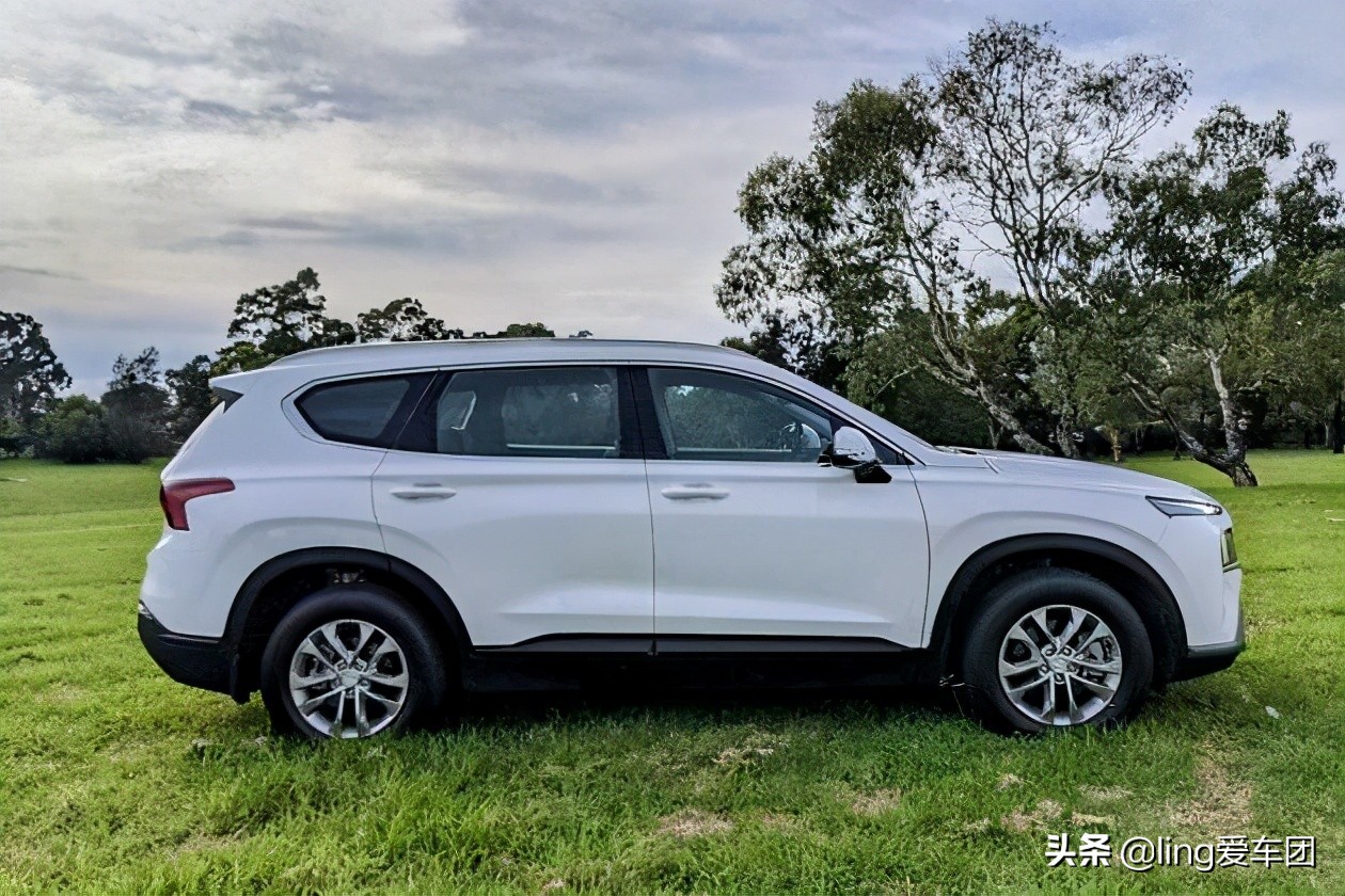 北京现代新圣达菲(北京现代新圣达菲颜色)