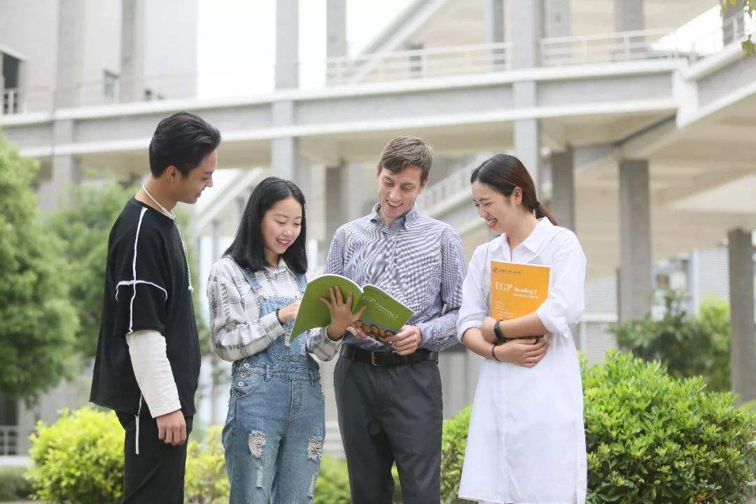 国内高考难度最新排名，广东、河南并列第一，江苏考生偷着笑