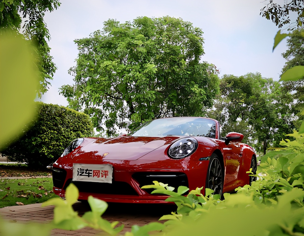 试驾保时捷911 Carrera 4S Cabriolet|是你心中的那台敞篷车？