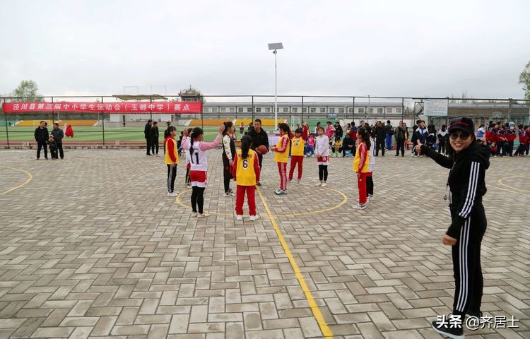 挥洒汗水，放飞青春—泾川县第三届中小学生运动会侧记