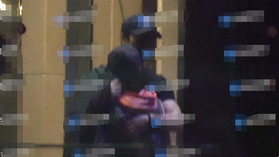 何超莲首谈与窦骁认识经过，大赞男友专一，相识两周就确定是他了