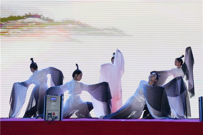 录取分数线不高，最好考的“双一流”大学，喜获设计学硕士点