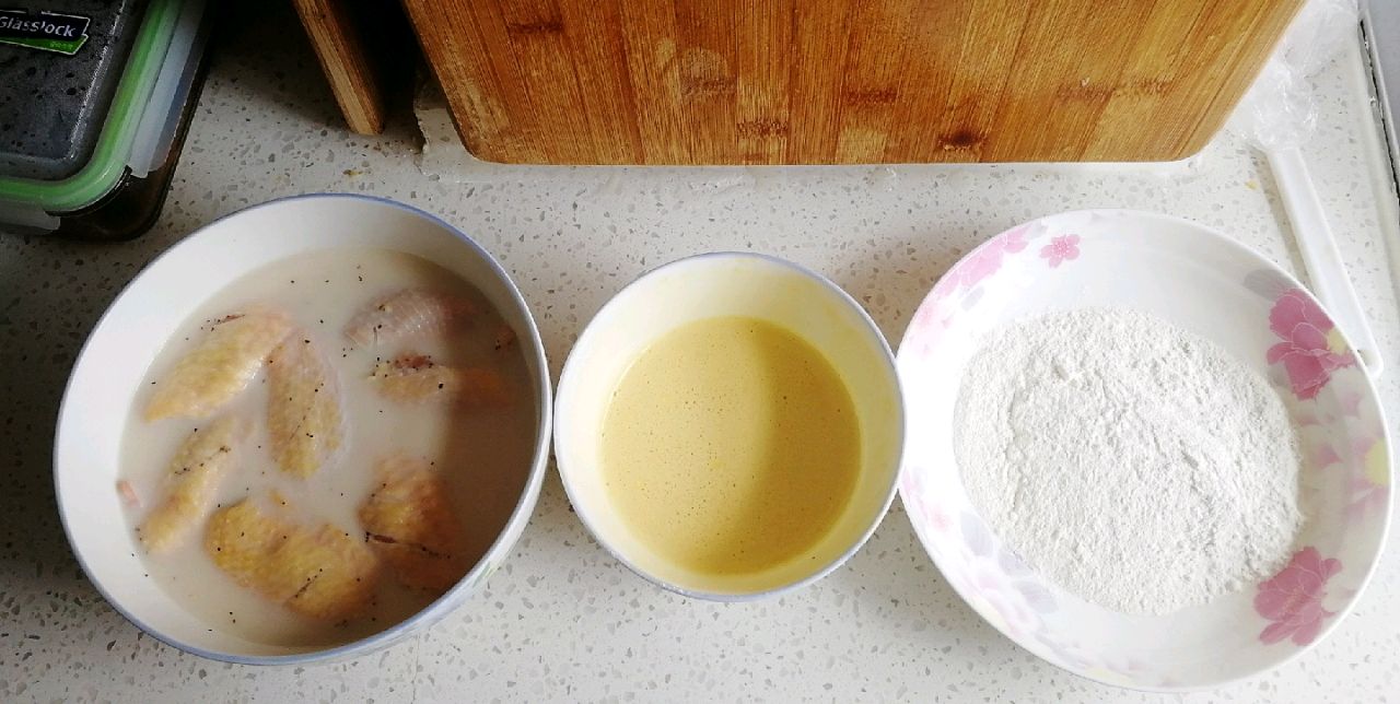 外面十几块的韩式炸鸡，秘制酱汁，详细比例毫无保留，在家随便做