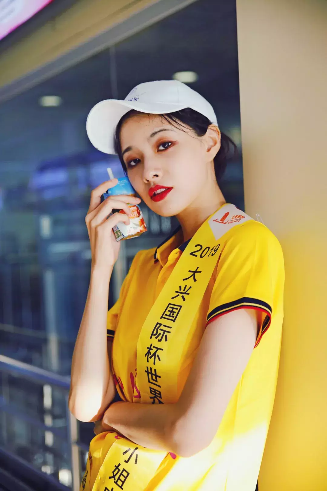 世界旅游小姐畅游巴彦淖尔，美女＋美景，保证让你看花眼