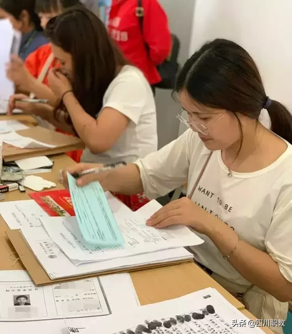 四川省志翔职业技术学校2019级新生第一批次报到工作顺利完成