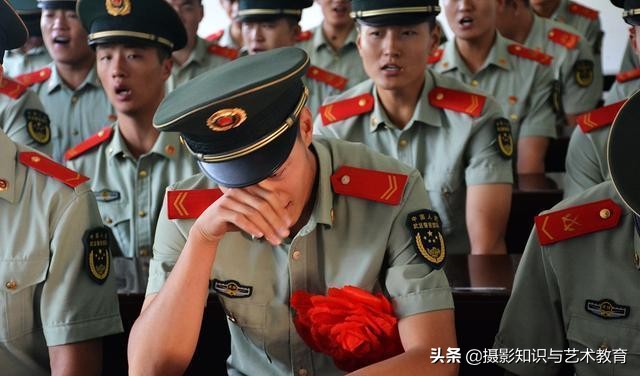 大一新生犹豫要不要当兵，退役士兵给出7点理由，要做好思想准备