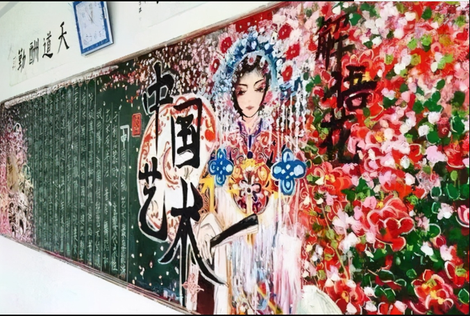 00后“创意黑板报”火了，学生美术功底了得，老师看完舍不得擦掉