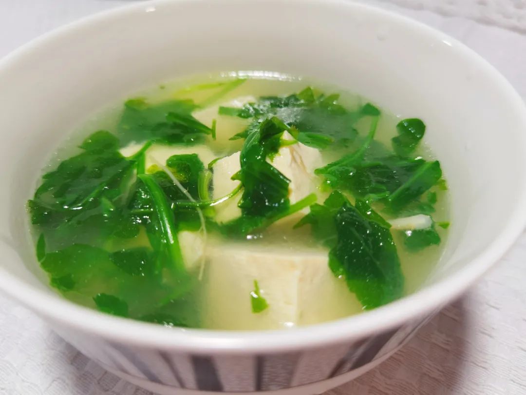 「辅食记」大雪来了，做碗荠菜豆腐羹暖胃暖心，孩子抢着吃