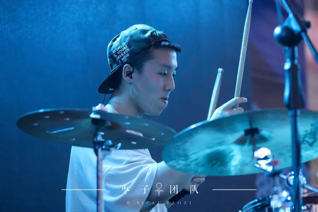 占地4500亩，坐拥3个校区，四川这所“双一流”火了，依山傍水风光绝美！