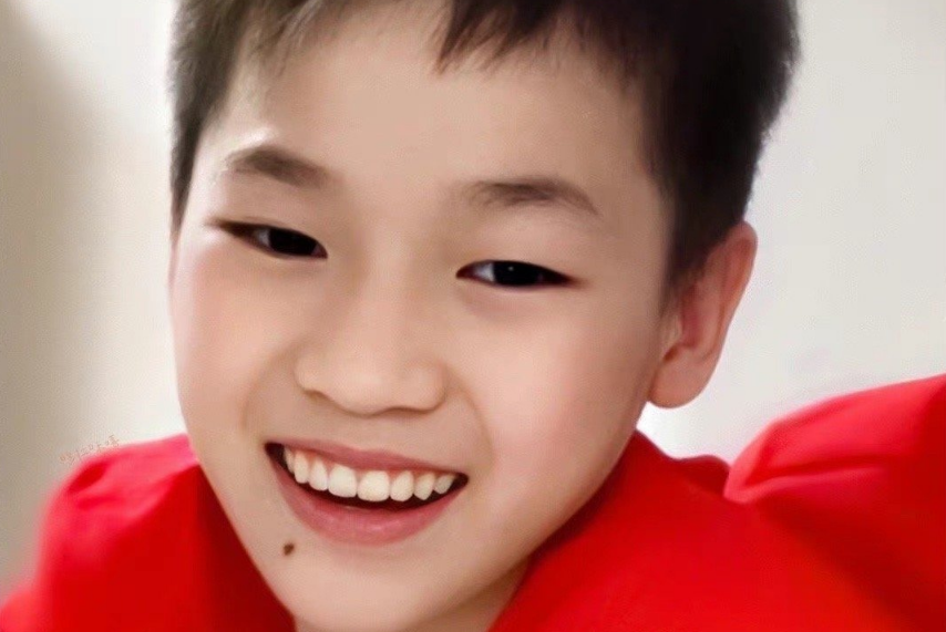 全红婵新消息，现身特奥会明显长高！深夜发社媒，和施廷懋说晚安