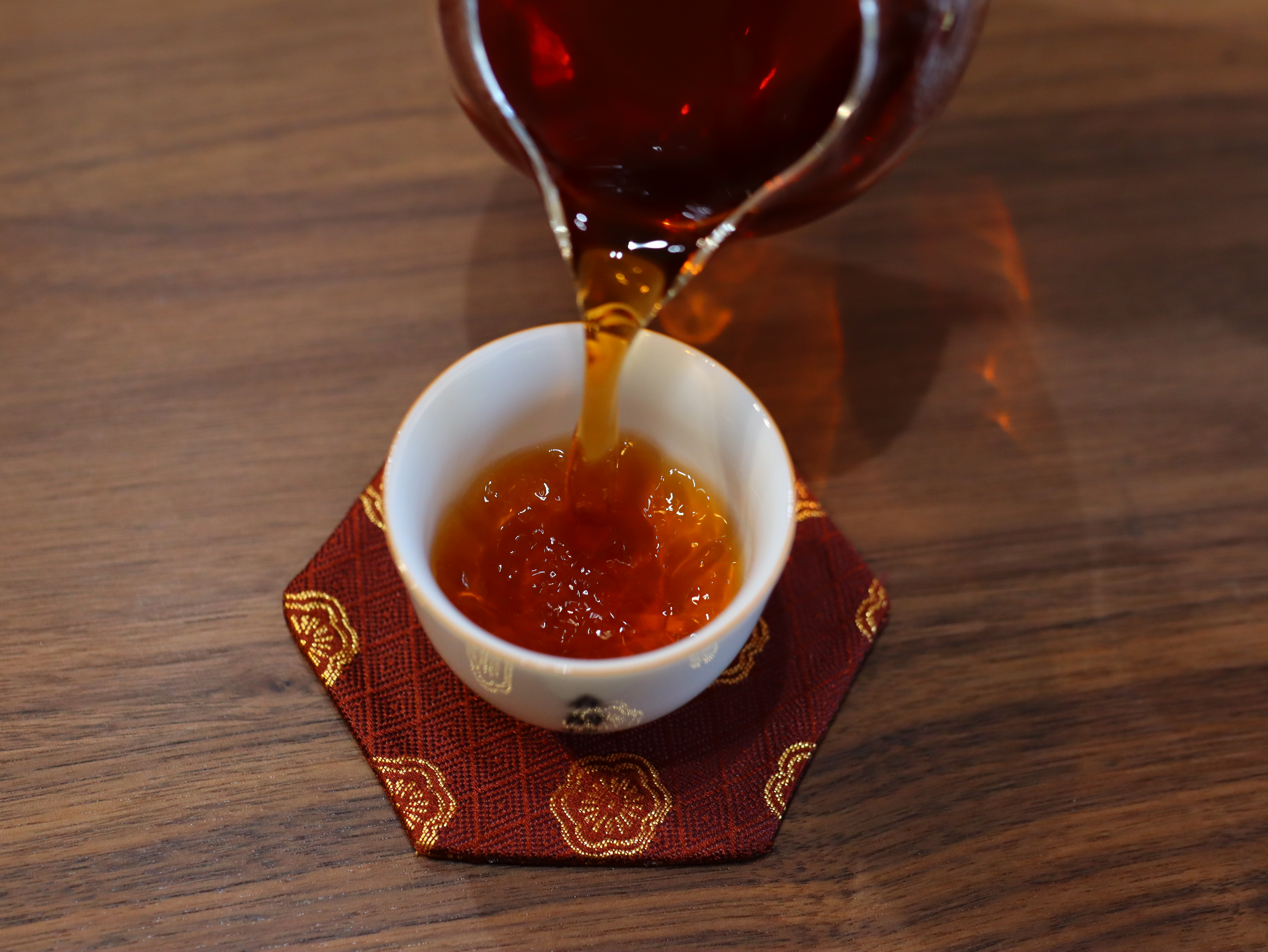 喝普洱，喝生茶好，還是熟茶好？