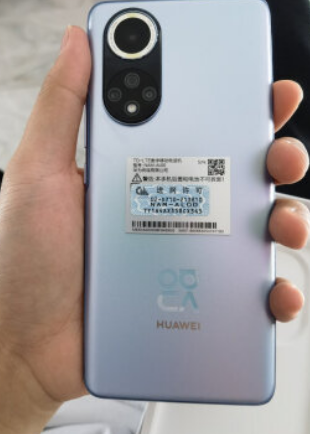 华为老用户的第三台华为手机，选择了nova9，买来儿子先玩了半天