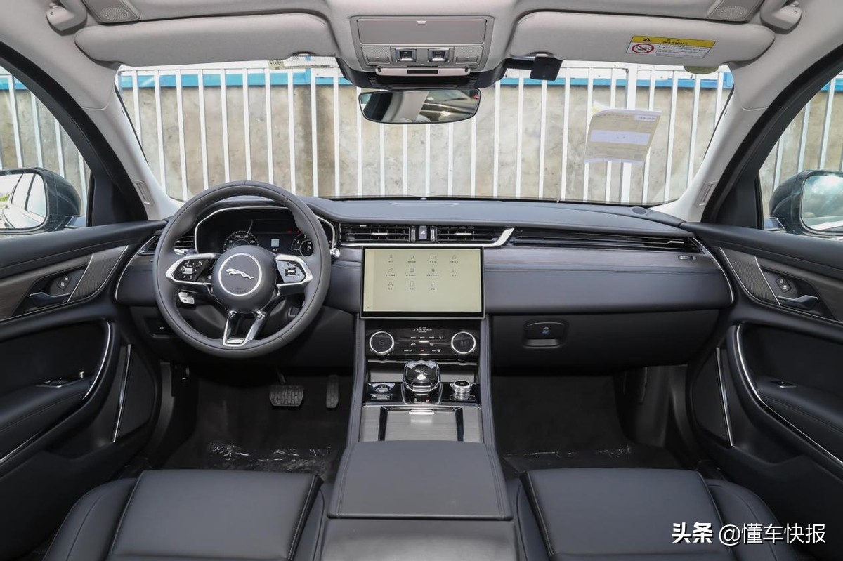 入门车型即有齐全配备，2021款捷豹XFL购车手册