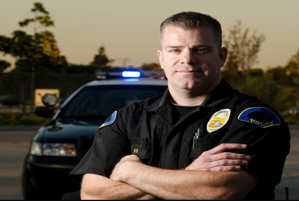 美国“残障女”联合男友杀害亲生母亲，得手后：那个婊子死了