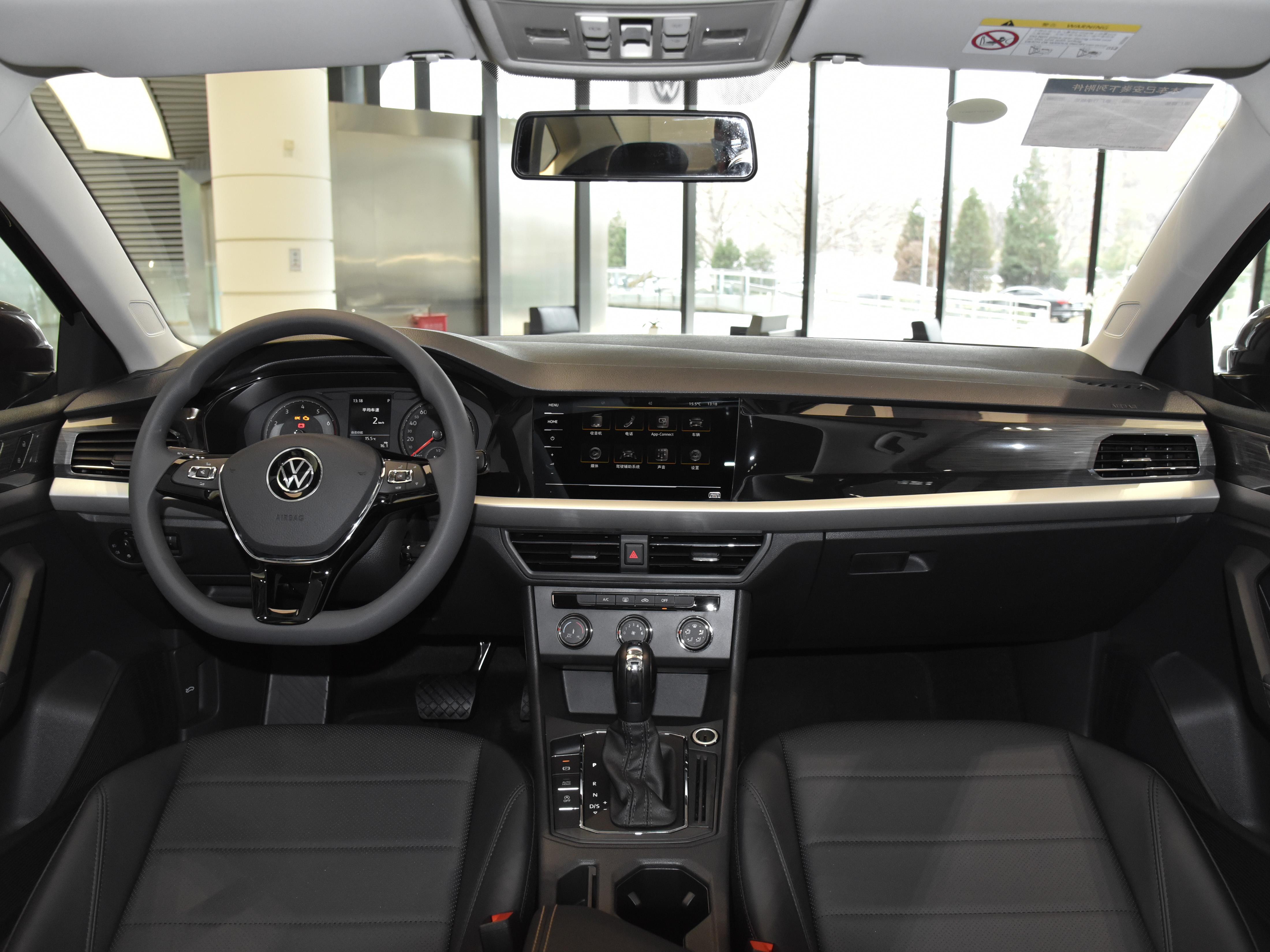 自动挡稳定可靠，油耗较低性价比高，带你看大众朗逸