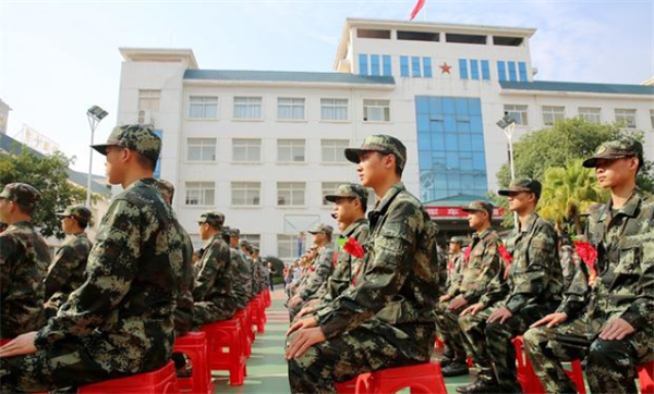 “退役大学生士兵”专项硕士招生，清北499所学校参与，招6770人