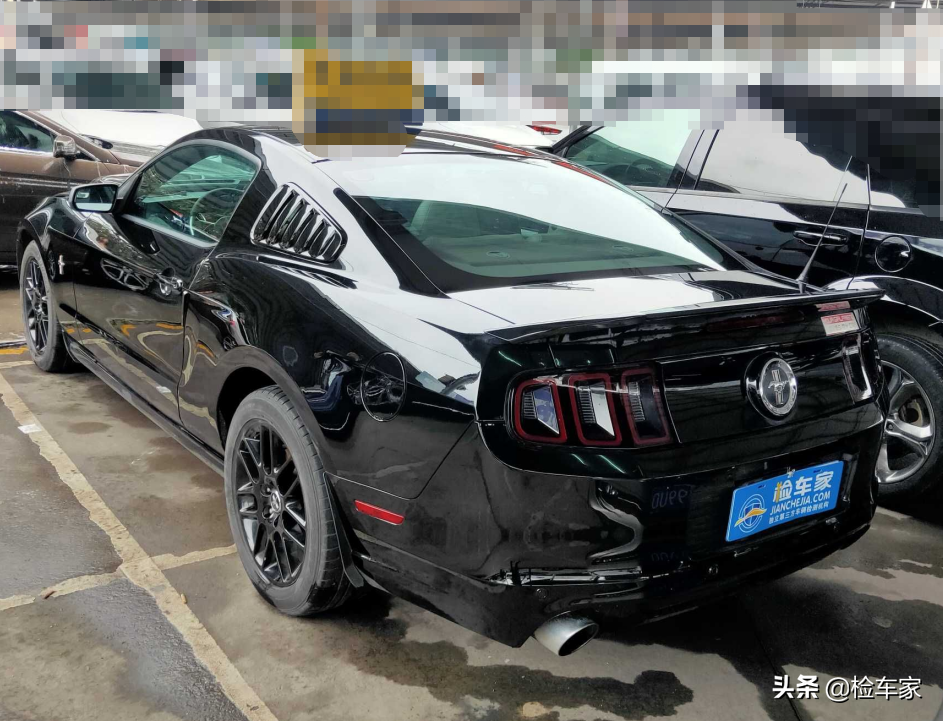 美式肌肉跑车的代表！这辆3.7的福特野马，开了7年还能卖23万？