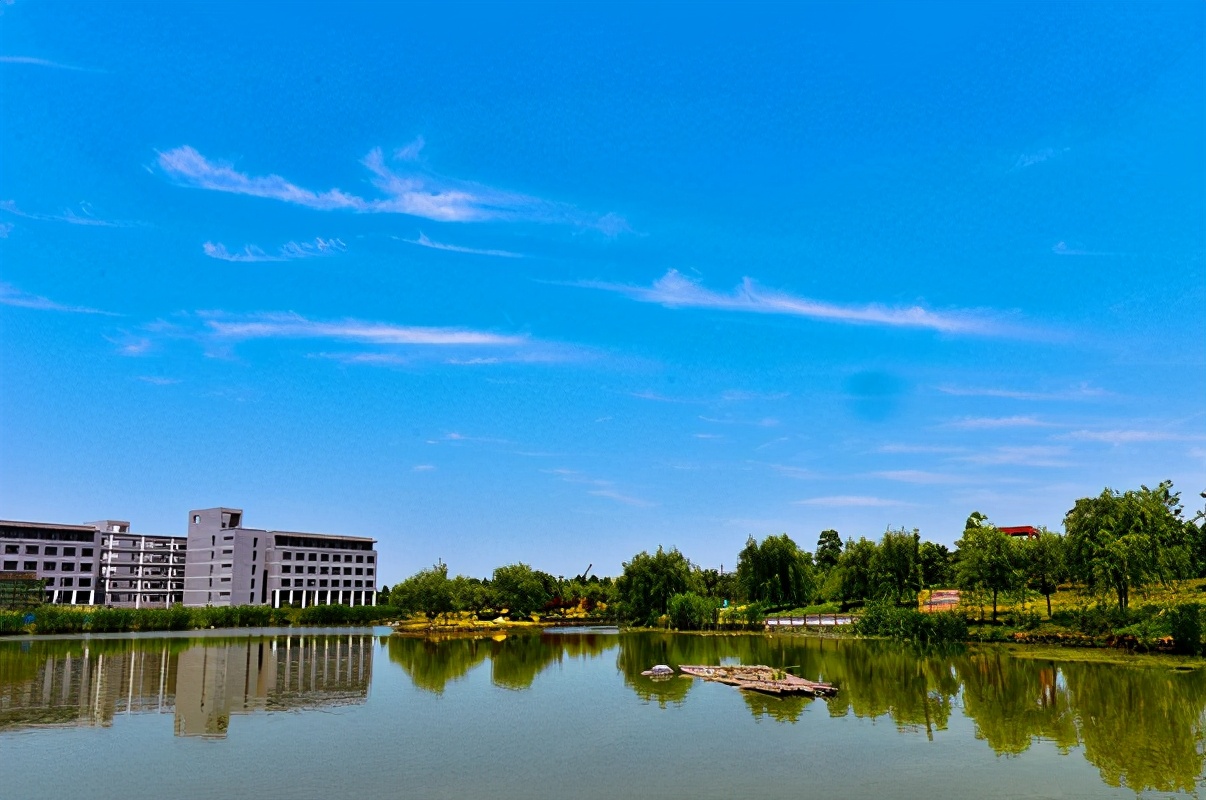 河南省这些专科学校宿舍有空调！学生：令人向往