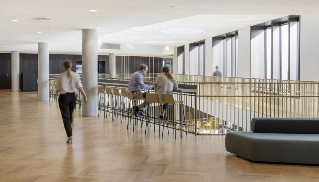 嘉士伯新总部大楼，可回收的黄铜外立面，示范了真正可持续理念