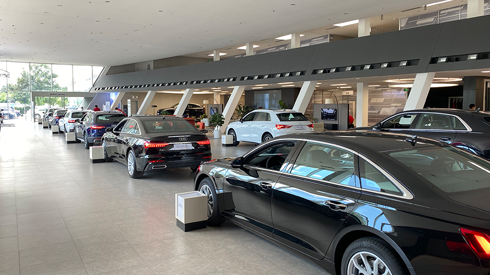 调查：网传奥迪停产是假，A4/A6/Q5调价等车，才真