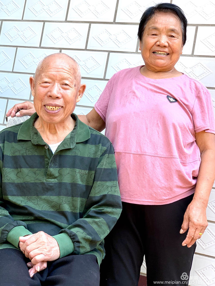10月7日重阳节，十几首诗词100幅照片，致敬天下老年人