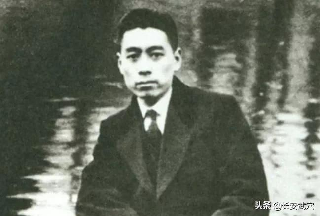 1929年中央出了一名叛徒,周恩来亲自发出"绝杀令",全城追杀叛徒