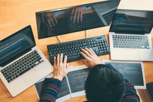 专科“有钱途”专业排行，这4个专业薪资高待遇好，你认同吗？