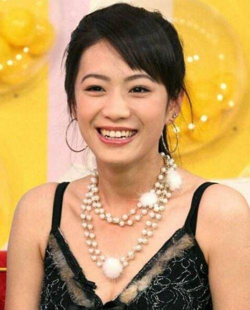 自己嫁“经适男”离婚了，就要让5岁女儿以后嫁豪门，神逻辑