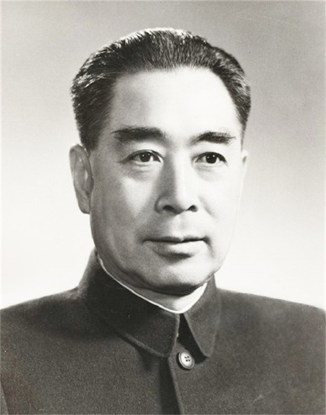 ���ũ����2��Ů��²��Ϊ��Ҫ�ŵ�����ѥ�ģ����Ļش���սʿ����