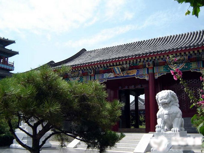 一个小县城居然建了个“天下第一城”，再现了明清时期的老北京城