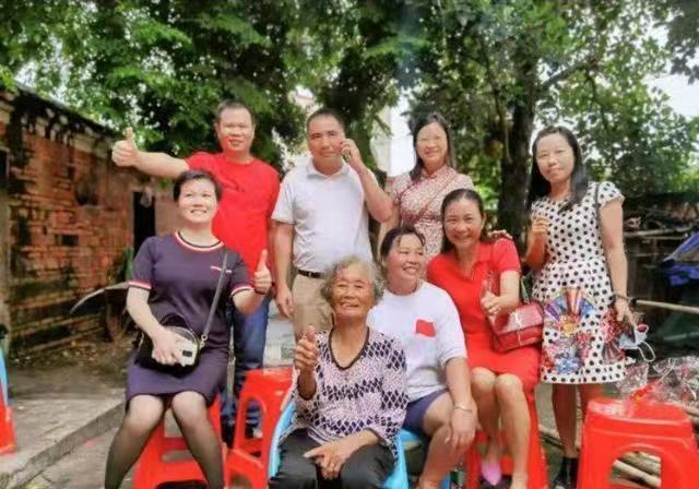 全红婵家果园生意火爆，网友赞不绝口，本尊也回应好吃