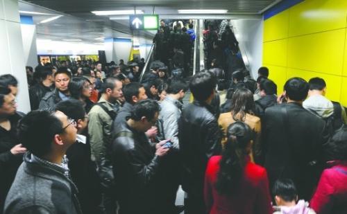 大学生实习工资有多低？超80%月薪不足3000，你敢信？