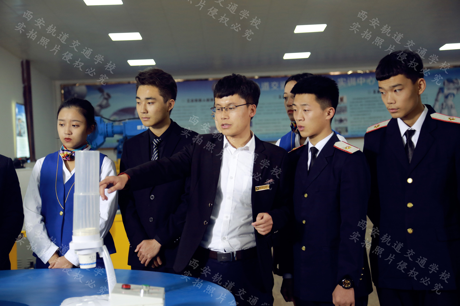 西安轨道交通技师学院学习就业前景解析