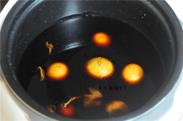 比水煮蛋入味，比茶叶蛋健康，煮一锅“立夏蛋”，好吃又好看