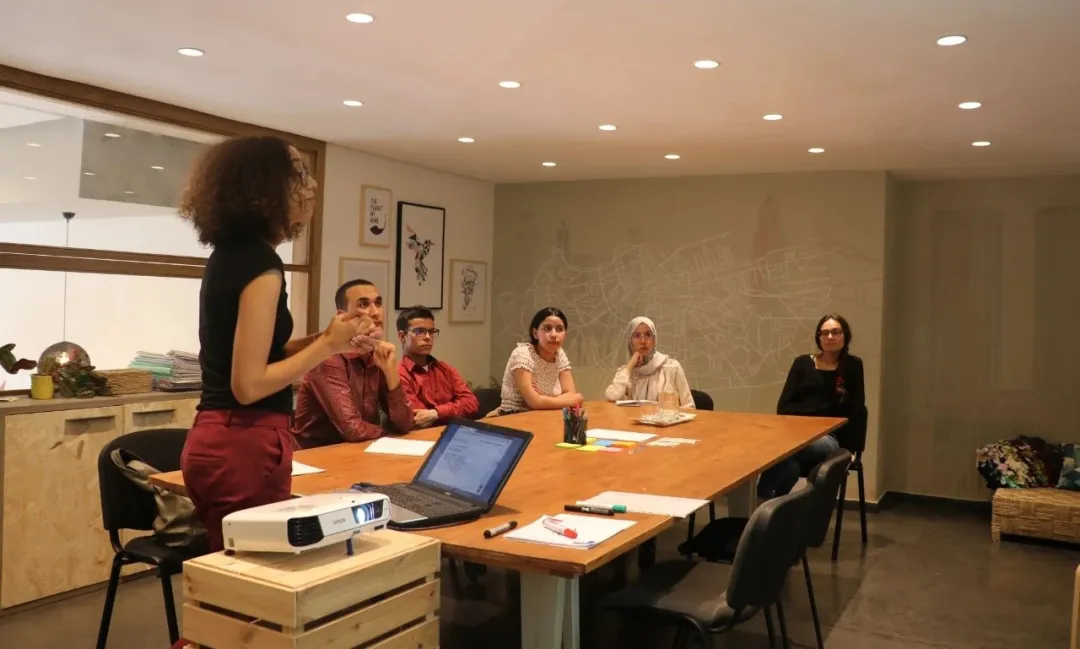 90年，非名牌大学本科毕业，如何成为一名年入100万+的律师？