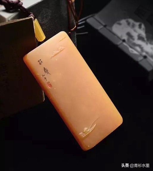 “耀世黄龙，千金难求”黄龙玉真假鉴别技巧