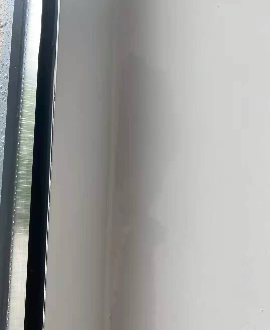 花十多万做的门窗，台风“烟花”让窗户露原形出现漏雨，真是打脸