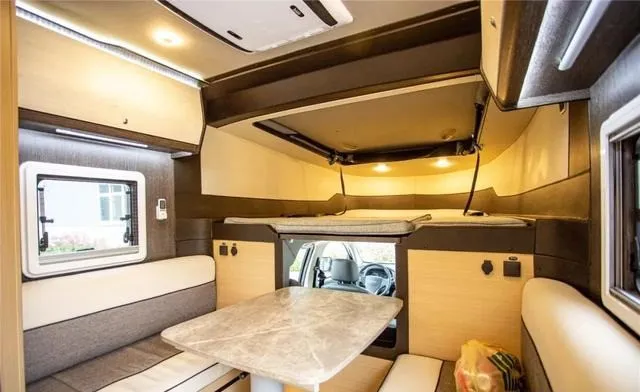 满足一家四口畅游川藏公路的越野房车，不到40万