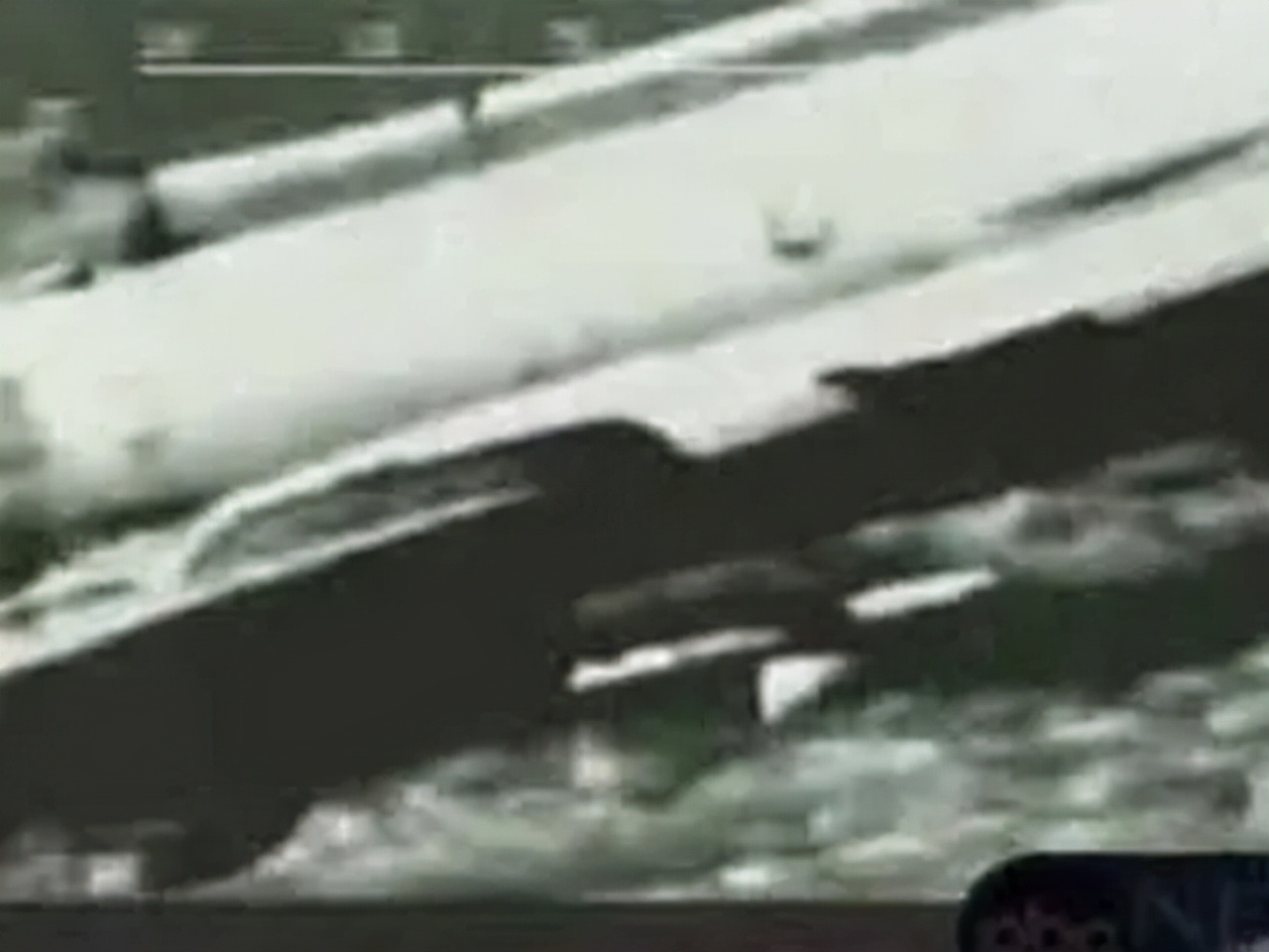 王伟牺牲20年，妻子仍在等他返航，儿子今成海军军官，已服役4年