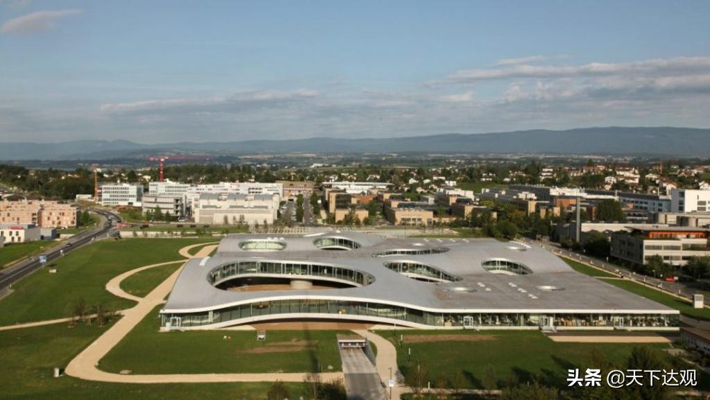 洛桑联邦理工学院｜欧洲卓越理工大学联盟成员，顶尖的研究型大学