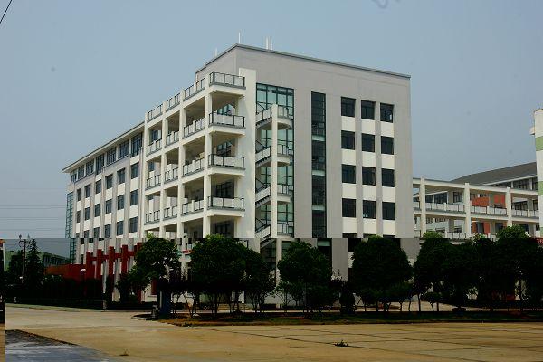 李书福旗下的五所大学