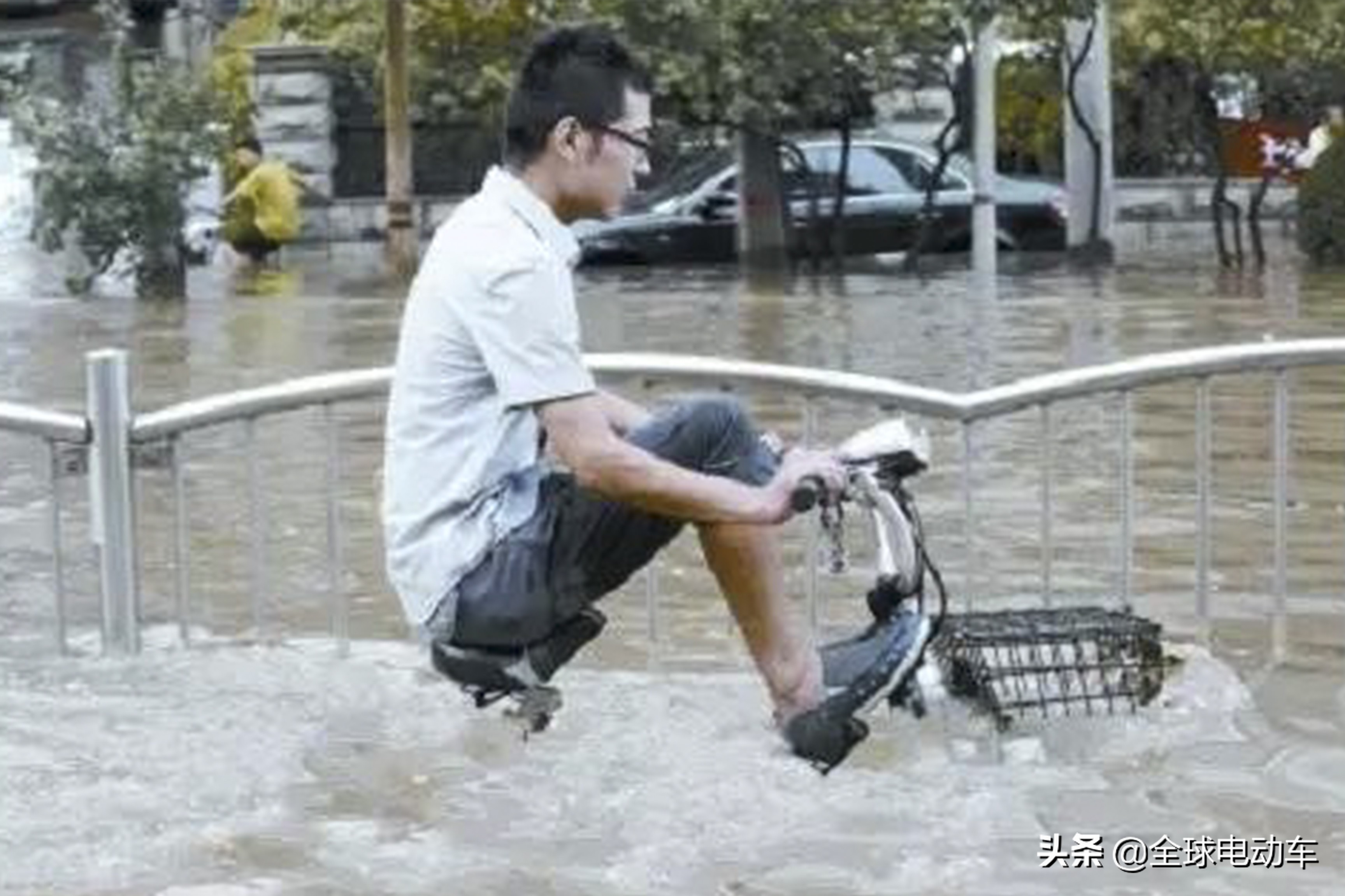 电动车能淋雨吗（电动车淋雨或泡水后还能骑吗?）-第5张图片