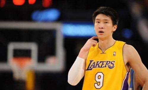 孙悦为什么没在nba打出名堂(孙悦流浪NBA三只球队，为何没能打出名堂？)