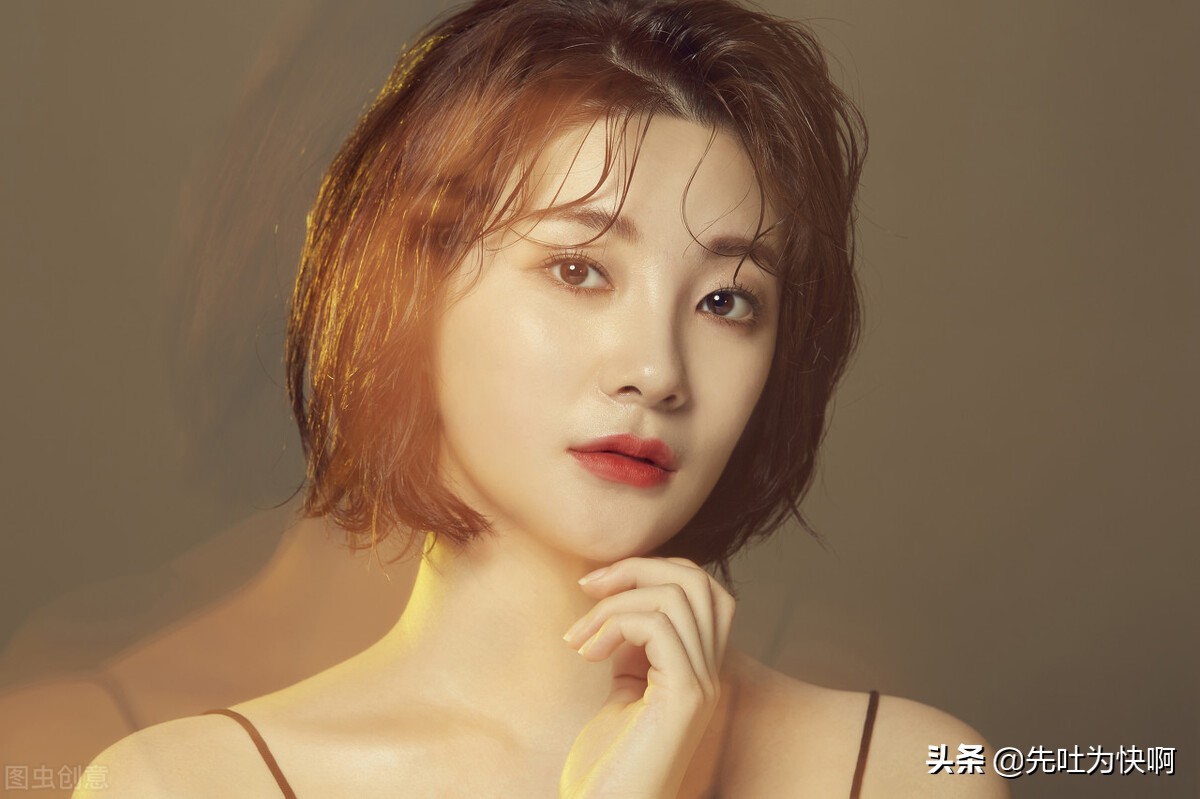 天生会吸引好男人的星座女,不仅有魅力,还很有手段